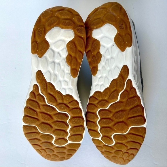 NEW BALANCE Fresh Foam Arishi v4 MARISEG4 Lightweight Gray Running Shoe Size 9 - Picture 7 of 8